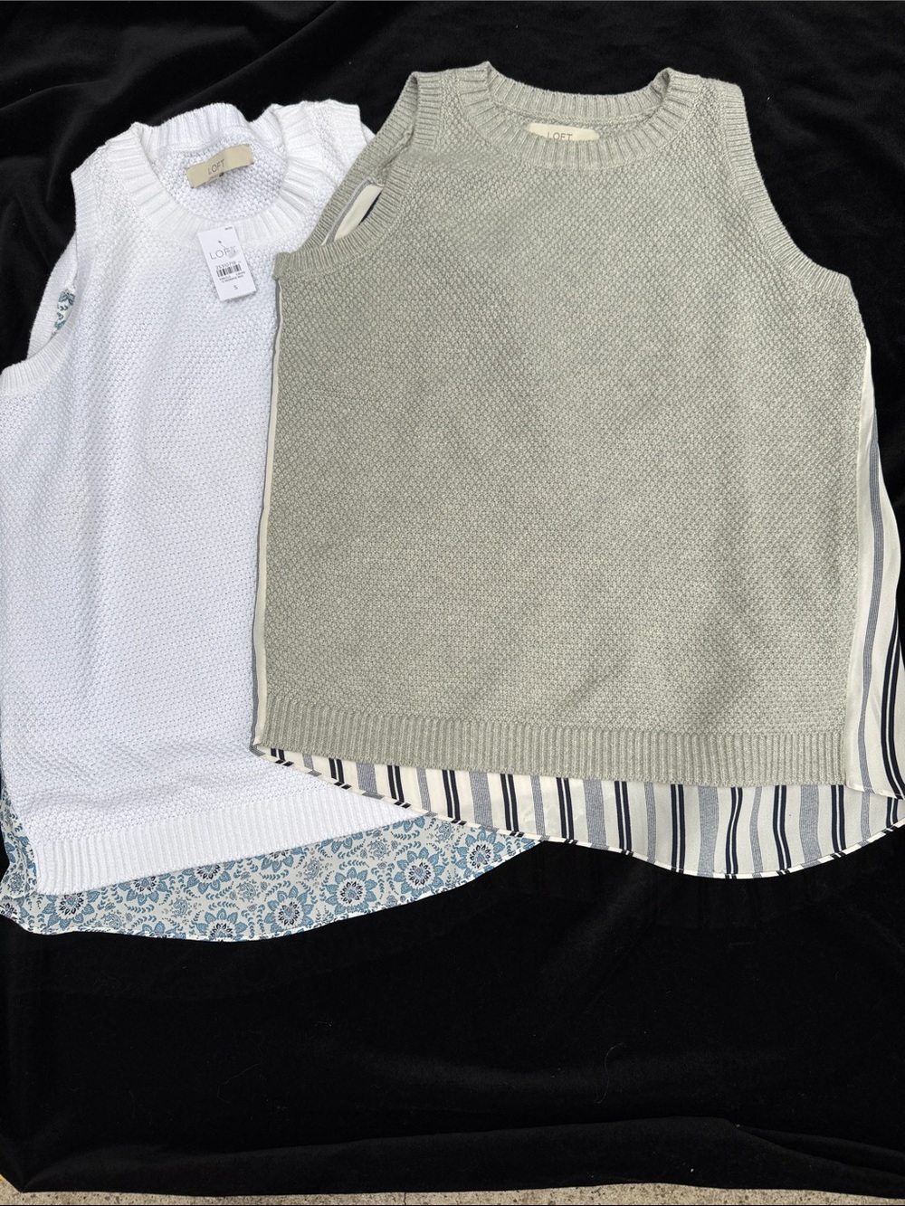 LOFT SLEEVELESS KNIT LIGHTWEIGHT BACK PRINTED TOPS SET OF 2 -S 🩶☀️🤍